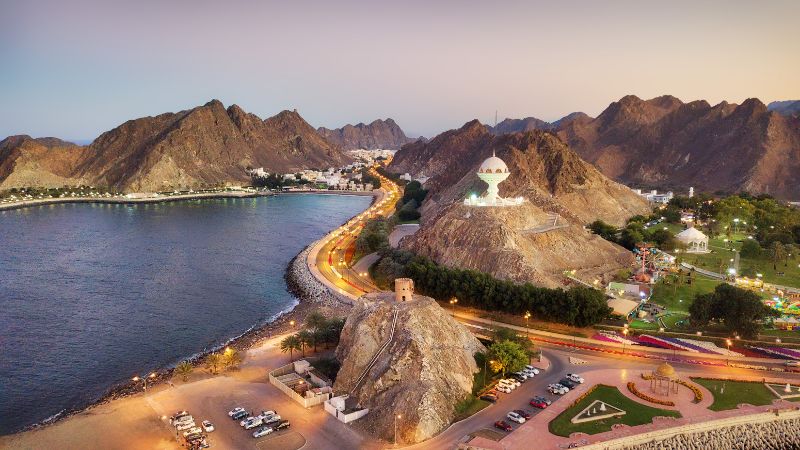 Why Choose Dubai Tour Visa for Your Oman Visa